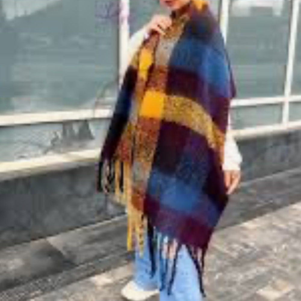 Multicolor Plaid Women's Scarf